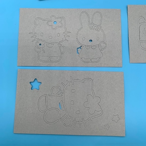 Vintage 2004 Sanrio Hello Kitty Reusable Stencil Set - Picture 4 of 5